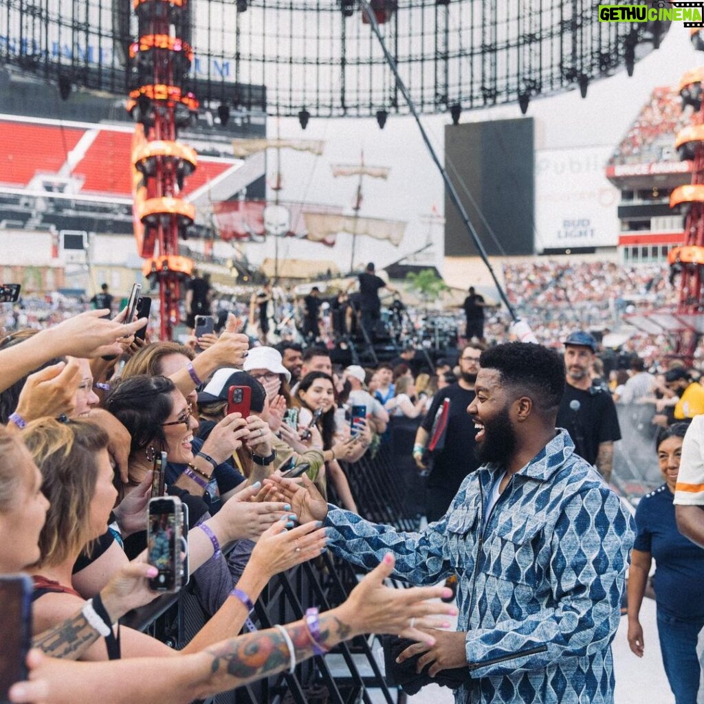 Khalid Instagram - This is what and who I do this for thank you for the love Tampa 🖤 Tampa, Florida