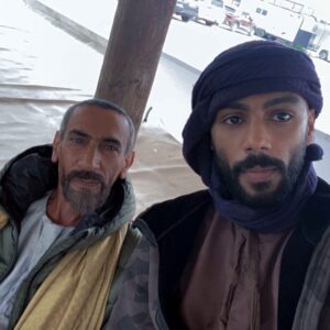 Khalifa Al Bahri Instagram - من كواليس تصوير مسلسل بيت القصيد انتظرونا في رمضان 🌙 

#بيت_القصيد #مرعي_الحليان #خليفة_البحري #رمضان