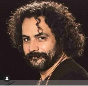 Khosrow Ahmadi Instagram - نازنین دوستداشتنی روحت قرین رحمت الهی.
رفتنت خیلی زود بود.
تسلیت برای همه دوستارانت و نسیم عزیز.