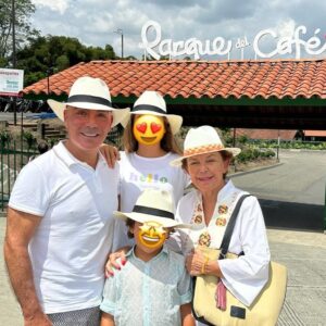 Kike Sarasola Instagram - Fin de un FANTÁSTICO verano con mi madre y mis hijos ☀️
1. Parque del Café: el mejor parque de atracciones de Colombia 🇨🇴
2. En Pereira montando en mini-motos con los niños 🏍️
3. En el Parque Panaca, el espectáculo de caballos IMPRESIONANTE y con mucho acento español 🐎
4. INCREÍBLE experiencia en la excursión de tirolinas del Parque Panaca 💥
5. Aitana nadando con todo tipo de peces, delfines e incluso tiburones en el acuario de las Islas del Rosario 🐠🐬
6. Enrique empujando a nuestra querida Roberta Jurado en Enai, Islas del Rosario 🙌🏼
7. Los tres explorando una playa virgen en las Islas del Rosario 🏝️
8. Los niños con su adorada tía Isabel Mejía 🫶🏼
9. Despedida de agosto con Elena Marrero y Verónica Suárez con nuestros hijos en Ibiza 👋🏼
10. El mejor cierre para un verano memorable ❤️

A FANTASTIC summer with my mother and my children comes to an end ☀️
1. Parque del Café, the best amusement park in Colombia 🇨🇴
2. In Pereira, riding mini motorcycles with the kids 🏍️
3. At Panaca Park, the horse show was ABSOLUTELY SPECTACULAR with a strong Spanish accent 🐎
4. INCREDIBLE experience on the zip line tour at Panaca Park 💥
5. Aitana swimming with all kinds of fish, dolphins, and even sharks at the Islands of Rosario aquarium 🐠🐬
6. Enrique pushing our dear Roberta Jurado in Enai, Islands of Rosario 🙌🏼
7. The three of us exploring a pristine beach in the Islands of Rosario 🏝️
8. The kids with their beloved Aunt Isabel Mejía 🫶🏼
9. Saying goodbye to August with Elena Marrero and Verónica Suárez and our kids in Ibiza 👋🏼
10. The perfect ending to a memorable summer ❤️