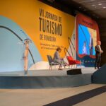 Kike Sarasola Instagram - “Debemos hacer una gran campaña de comunicación para posicionarnos de nuevo como el primer destino turístico del mundo. No podemos esperar a que ellos vengan, debemos salir a buscar al turista” 👍 // “We need to launch a strong communication campaign to reposition Spain as the number one tourist destination in the world again. We can't wait for tourists to come to us, we must go out and find them” 👍 #EresTurismo #JornadaTurismo20 #Benidorm Benidorm, Spain