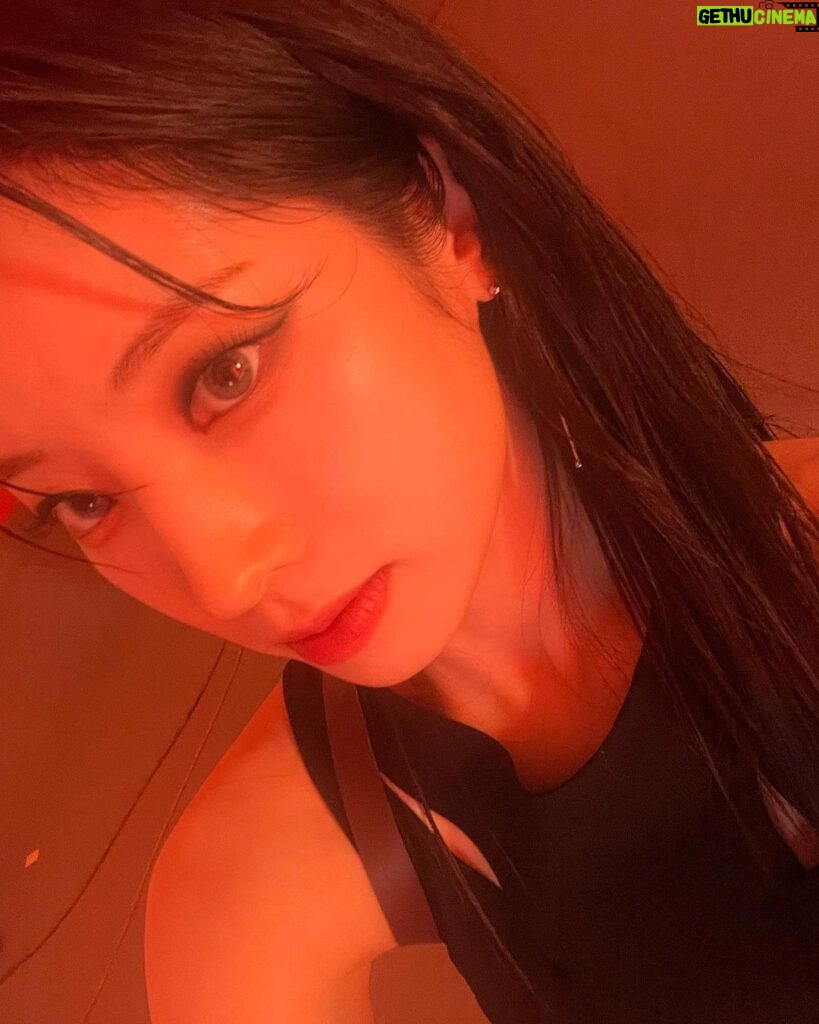 Kim Da-hyun Instagram -
