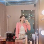 Kim Ji-sook Instagram - 🙂😉