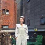 Kim Jung-eun Instagram - 사랑하는 딸 남순이, 사랑하는 엄마 길중간 여사님, 제일 사랑스런 삼모녀씬😘좀 민망했던..황바다 입니다😅#힘쎈여자강남순