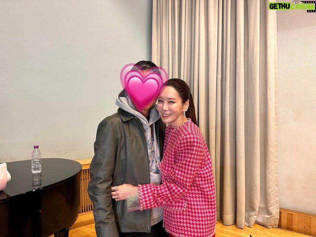 Kim Jung-eun Instagram - My love visited the location🥰