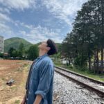 Kim Seon-ho Instagram - ◡̈ #갯차 차차 오늘도 9시