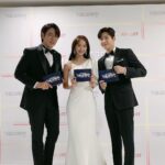 Kim Seon-ho Instagram - 함께해서 영광이었습니다 #MBC가요대제전 새해 복 많이 받으세요 :)
