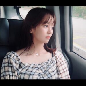 Kim So-hyun Instagram - 💨