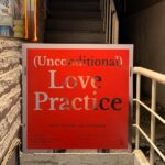 Kim Soy Instagram - 신단비 개인전 (Unconditional) Love Practice 내가 사랑하는 아티스트 신단비는 끊임없이 자신을 들여다보고 되돌아보며 그 힘으로 성큼성큼 앞으로 나아간다. 그녀의 행보가 기대되는 이유이다. 솔직하게 펼쳐 놓은 듯 하면서도 어딘가 묘하게 궁금하게 만드는 그녀의 작품들, 지금도 사랑하지만 앞으로 더욱 더 사랑할테다. @shin_danbi_