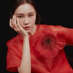 Kim Ye-won Instagram - 2024 Singles🌹🍫♥️ @singlesmagazine 너무 즐거웠던 사진과 인터뷰. :) stylist @parksunhee86 @parkhooji 💃🏻 hair @ralkinghair 💇🏻‍♀️ make up @dadomi__ 💄 photo @kanghyuninn 📷