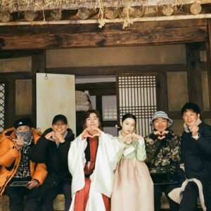 Kim Yi-kyeong Instagram - ⠀
잊지 못할 순간들
소중한 시간
감독님과 모든 스태프분들께 너무 감사드립니다,,,🫶🏻
행복했습니다 🩷
#오늘도사랑스럽개 #agooddaytobeadog