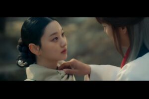 Kim Yi-kyeong Instagram - 초영과 산신.
그리고 카메라 뒤에서 힘써주신 우리 오사개팀 🫶🏻

#오늘도사랑스럽개 #agooddaytobeadog