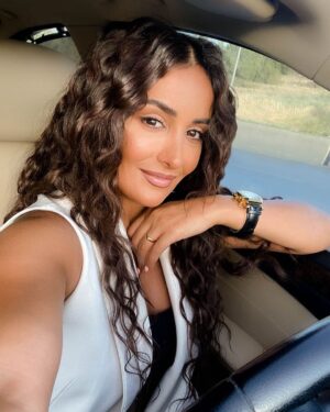 Kinda Hanna Instagram - 🤎يسعد مساكن