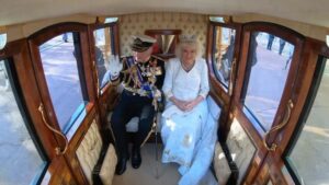 Queen Elizabeth II of the United Kingdom Instagram - #CarriageCam 👑🎥

Thank you for all the warm welcomes up and down the country, and around the world, in 2023. 

Wishing everyone a very happy 2024! 🎊