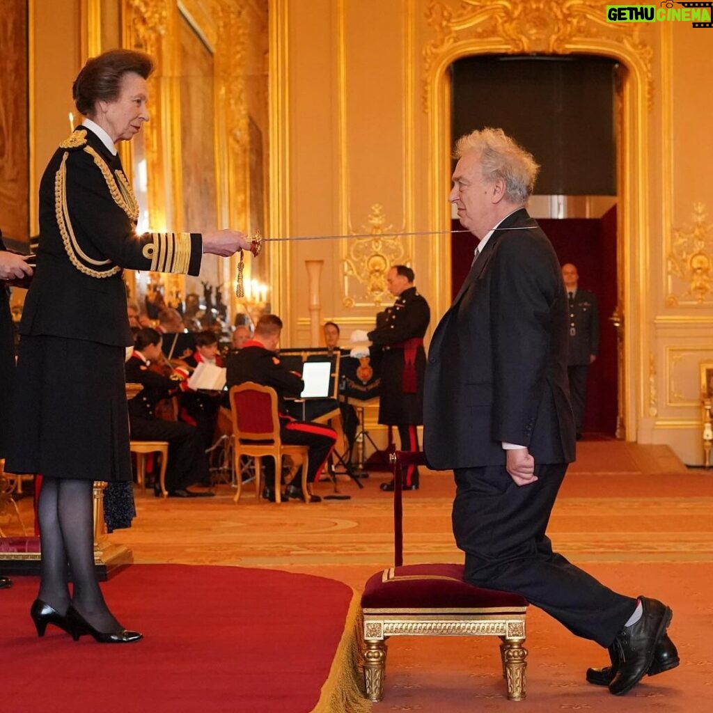 King Charles III of the United Kingdom Instagram - 🏅Congratulations to everyone who was presented with their honours by The Princess Royal at today’s Investiture. Recipients included: 🎖️Film director and producer Sir Stephen Frears. 🎖️Simon Daglish OBE, Co-Founder of Walking With The Wounded, and Fundraiser for Tommy’s. Windsor Castle