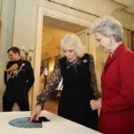 King Charles III of the United Kingdom Instagram - From painters and ceramicists to textiles and fashion designers, The Queen has met local artists at Kindred Studios, a creative space encouraging arts, crafts and community cohesion. 🎨 The Studios have brought together over 360 talented creatives since 2015, with the aim of producing a supportive network for continuous learning and development. ⬅️🪭 Yesterday at Clarence House, Her Majesty was made Honorary Liveryman of the Worshipful Company of Fan Makers, whose work to develop and promote the art of traditional fan making can be traced back to 1670. The Duchess of Gloucester, who was installed as a Liveryman of the same company in 2005, also attended. 🔗 Head to royal.uk (link in bio) to read more about Her Majesty’s work to recognise traditional crafts and local artists this week. London, United Kingdom