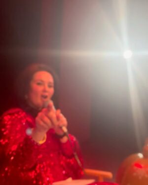 Kiri Pritchard-McLean Instagram - What a wholesome night at the #allkillanofilla Christmas Show. 
We're so excited for the tour next year. 
Thanks to @nottinghamartstheatre for having us and to @berksnest for looking after us.