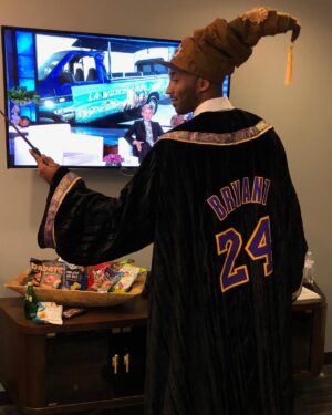 Kobe Bryant Instagram - ELLEN! You’re the best - thank you for having me! @theellenshow #ThePunies #MambaMentalityBook