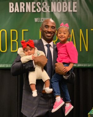 Kobe Bryant Instagram - @vanessabryant surprised me by bringing our two little babies B.B and KoKo to my @granity book signing of #legacyandthequeen at @barnesandnoble ❤️❤️