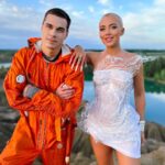 Konstantin Beloshapka Instagram - Я нас поздравляю 🪐 Это мы с Костей @konstanteeeeen на съемках клипа Гагарина уже тогда знали, что меньше чем за неделю на клипе будет 🍋 просмотров🚀🚀🚀 Кондуки