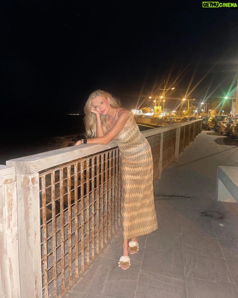Konstantina Kommata Instagram - Κρήτη μου… Πάντα θα επιστρέφω!!! 💫💛 Herakleio, Crete