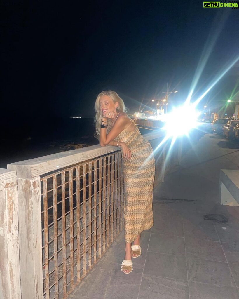 Konstantina Kommata Instagram - Κρήτη μου… Πάντα θα επιστρέφω!!! 💫💛 Herakleio, Crete