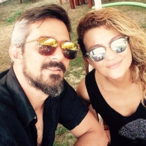 Koray Candemir Instagram - dı voman 💙
@yoncakarakaya 
harika tatil için teşekkürler
#evsahibesi#utvci#whiskyninannesi#filizinkardeşi#gökovanıngülü
#nofilter