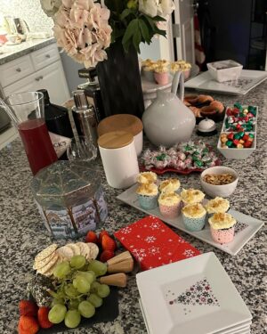 Kristen Ashley Instagram - Chicken for the satay is missing (cooking now!), but almost ready for my wee family holiday cocktail party. Everyone is bringing hors d’ouevres. I can’t wait to eat! 🎄🤶💝 #lifeintherockchicklane