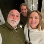 Kristen Bell Instagram - I have such a great respect for @chefjoseandres. Under his guidance, @wckitchen has served over 250M meals to communities impacted by natural disasters and during prolonged humanitarian crises. Our pallets were satisfied, our hearts were full. And we completed the night with a dance break in the unisex bathroom.