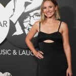 Kristen Bell Instagram - What an absolute honor it was to sing for @theNormanLear at his 100th birthday. “100 years of music and laughter” was the perfect title for the evening. Norman Leer is a little bit of everything. He served in the US army. He is an active philanthropist. A father. A pioneer in entertainment. But above all, he is a stellar human being. Thank you Norman for 100 years of humaning excellence.