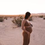 Kristen Gutoskie Instagram - Mama and Mingus 🏜️🏜️🏜️ 📸 @michelle_mosqueda