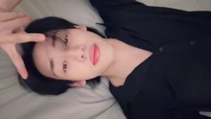 BamBam Instagram - ✌🏻