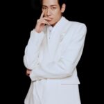 Kunpimook Bhuwakul Instagram - 🖤🤍