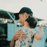 Kurt Chou Instagram - 給胡椒： 妳總會見山海 山的壯麗勝過父母的教誨 海的遼闊遠比妳想的大 山海讓眾生沒有高低 我們卻享受它的永恆 就算至親父母也無答案 但山海總會給妳一個時刻 讓妳自己明白了正確選擇