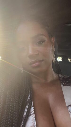 Kyla Pratt Instagram - Last Night, i got to get all dolled up and attend @hollyrodfdn #designcare25 event ❤️ Thank you @hollyrpeete for making sure i got to witness the amazingness that is your foundation. 

The work that they have been doing is inspiring. Please check them out and donate or find a way to participate so they can keep doing what they do for the next 25 years. 

Dress: @marialuciahohanofficial 
Jewelry : @levian_jewelry and @anabelachan 
Make up : @eliven.q 
Styled by @v.msmith 
Braids : @a1hair_