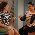 Kyla Pratt Instagram - There’s a new episode of @callmekatfox this Thursday 9/8c !! Tune in and watch us act a damn fool 🤣😻 @missmayim @julian_gant
