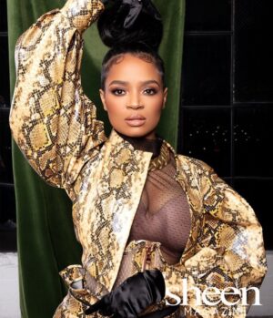 Kyla Pratt Instagram - 🖤🤎🖤

March/April issue of @sheenmagazine