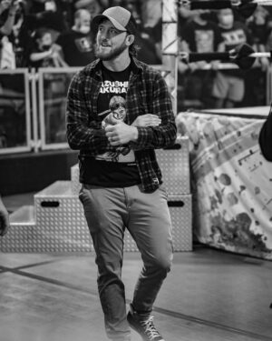 Kyle Greenwood Instagram - The world is yours. 📸 @kimberlasskick