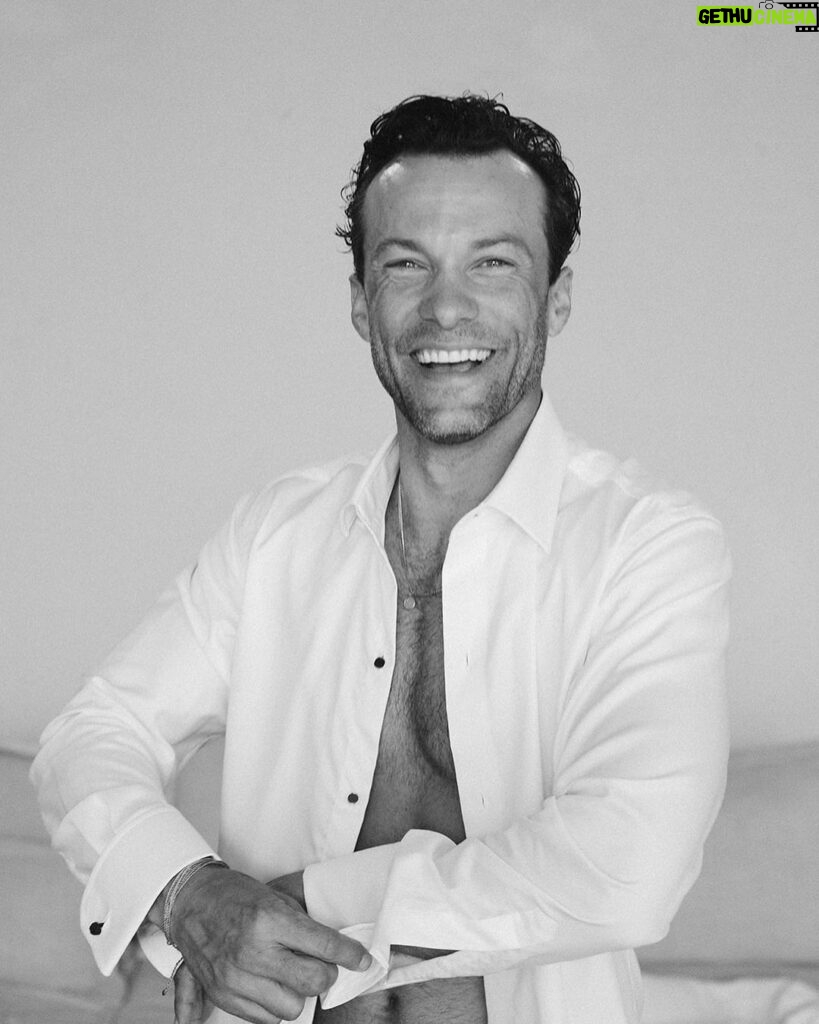 Kyle Schmid Instagram - The whole is greater than the sum of the parts. The meaning here…the totality of my life is much greater than the pieces that make it up. I’m blessed for many reasons, grateful everyday and would not be who I am if it weren’t for the people in it.