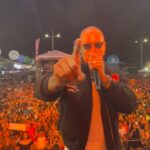 Léo Santana Instagram - Aí @nattan, essa já foi viu?! kakaka te desafio a fazer seu público cantar mais alto! Quem vem de carona comigo nesse #GolzinhoVermelho? 🚘🔥