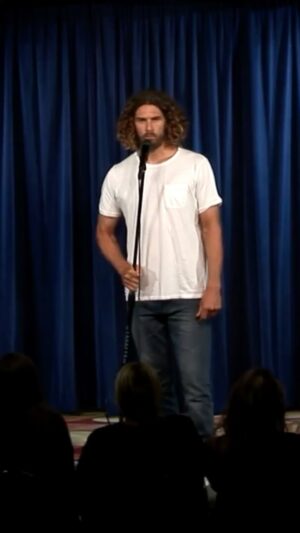 Lachlan Patterson Instagram - Weekends are for cleaning. 🧹 and buying tickets to things. 😉 #standupcomedy #jokes #danieltosh