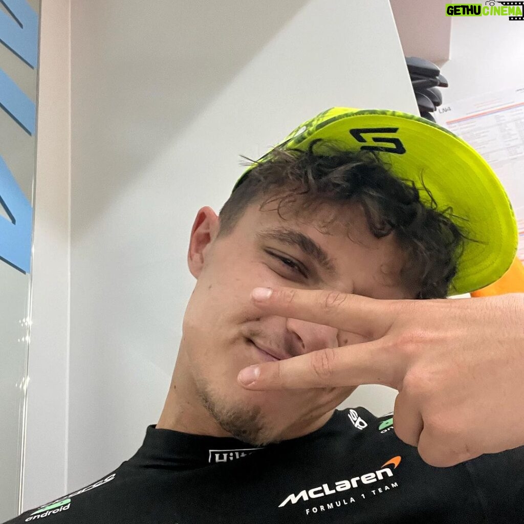 Lando Norris Instagram - P2 in Qualy at home 🇬🇧!! Unbelievable! You fans are crazy, thanks for all the support 💙 Same tomorrow pls 😁 Silverstone Circuit