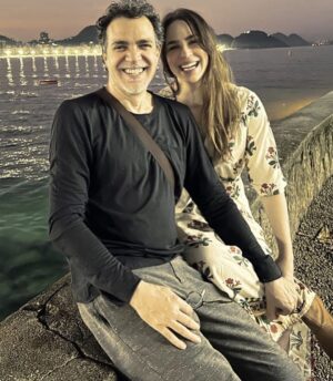 Larissa Bracher Instagram - Dia desses, em família, na exposição sobre #fridakhalo