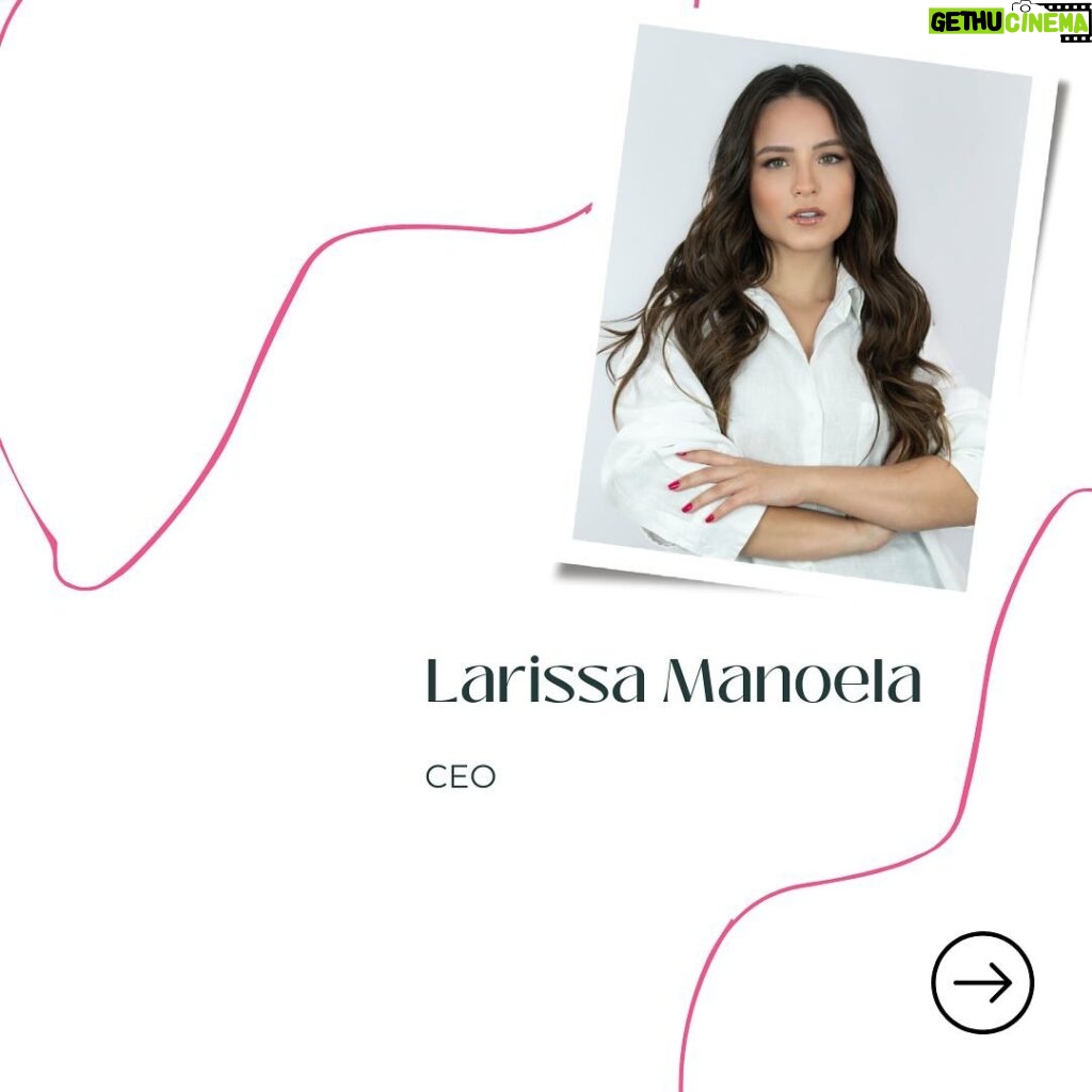 Larissa Manoela Instagram - Hoje é dia de apresentar para vocês quem são as pessoas que compõem o time único e exclusivo da Mimalissa e de todos os trabalhos envolvendo a nossa CEO @larissamanoela. Arrasta pro lado e vem conhecer o nosso TEAM! 🚀