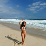 Larissa Manoela Instagram – Voltei pra minha casa ☀️🌊🧡 Rio de Janeiro, Rio de Janeiro