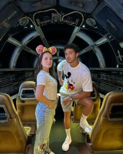 Larissa Manoela Instagram - BEST MOMENTS WITH @disneyworld.brasil ❤️ Walt Disney World