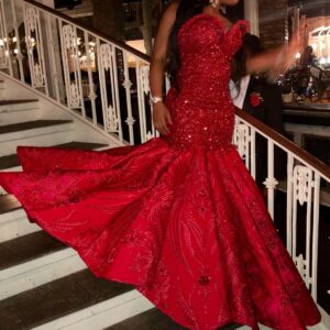 Lashauwn Beyond Instagram - The look is BEYOND !