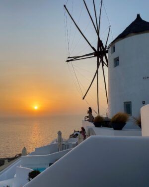 Laura Lajevardi Instagram - Mykonos 🤍