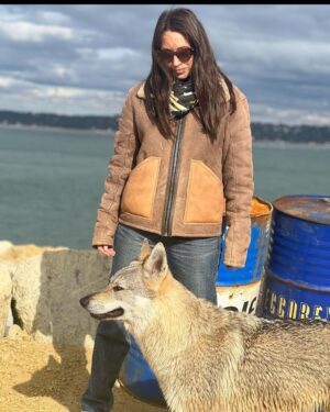 Laura Smet Instagram - Wolf Time 🐺 ♥️