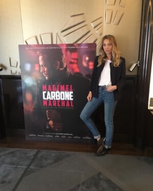 Laura Smet Instagram - Carbone de @oliviermarchalofficiel avec @magimel.benoit #gerarddepardieu @gringe @michaelyoun @idirchender pensées particulières pour DANI ♥️ ce soir sur @france3 #noa